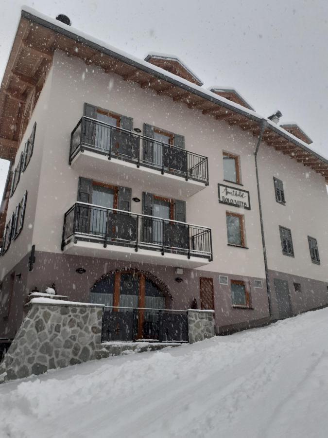 Aparthotel Dolomites Living&Relax Commezzadura Exterior foto