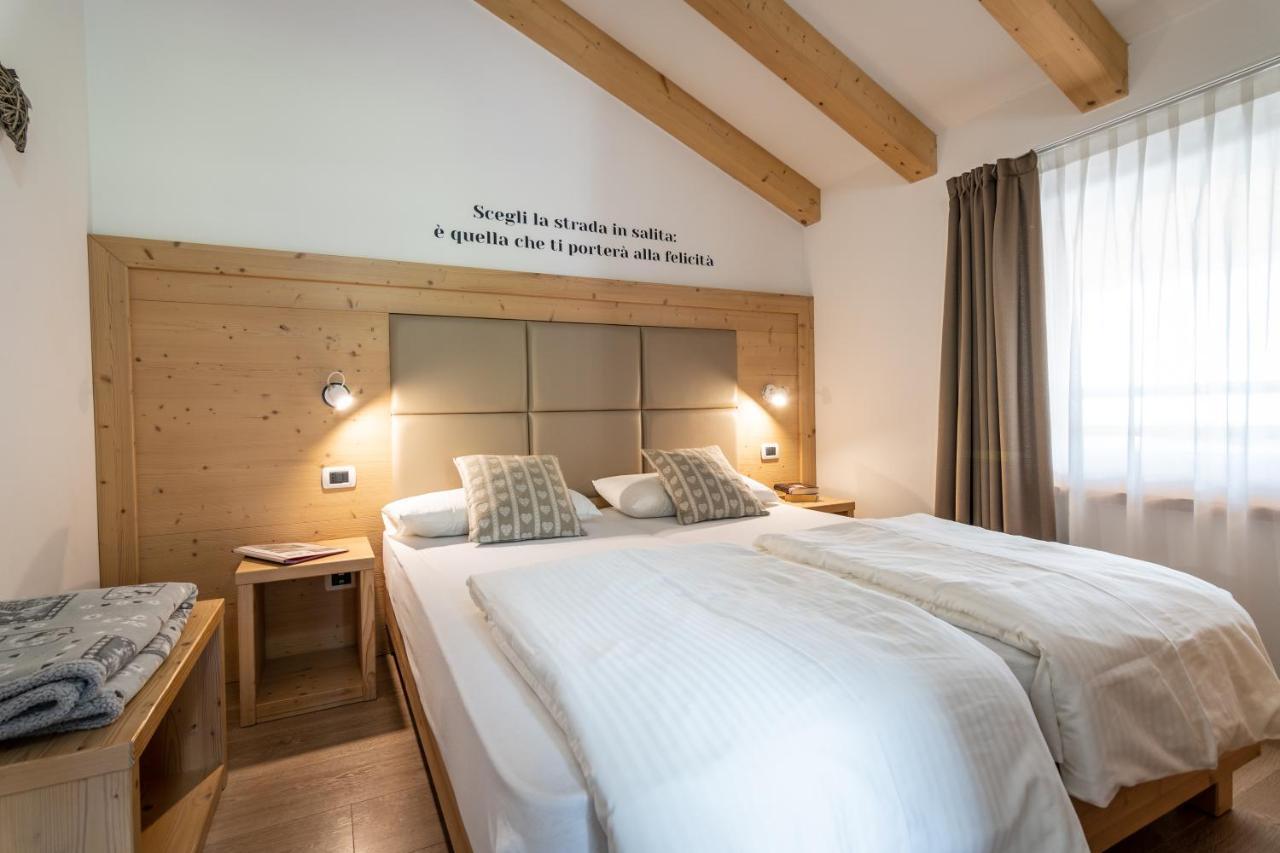 Aparthotel Dolomites Living&Relax Commezzadura Exterior foto